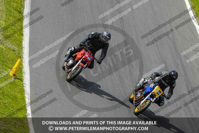 cadwell no limits trackday;cadwell park;cadwell park photographs;cadwell trackday photographs;enduro digital images;event digital images;eventdigitalimages;no limits trackdays;peter wileman photography;racing digital images;trackday digital images;trackday photos